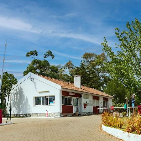 Hotel Parque De Campismo Orbitur Évora Esterno foto