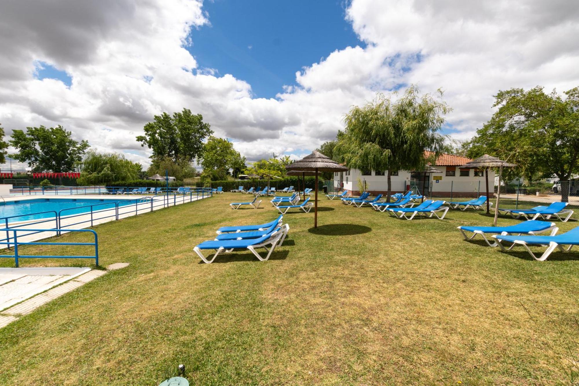 Hotel Parque De Campismo Orbitur Évora Esterno foto